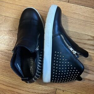 Cushionaire studded sneakers.